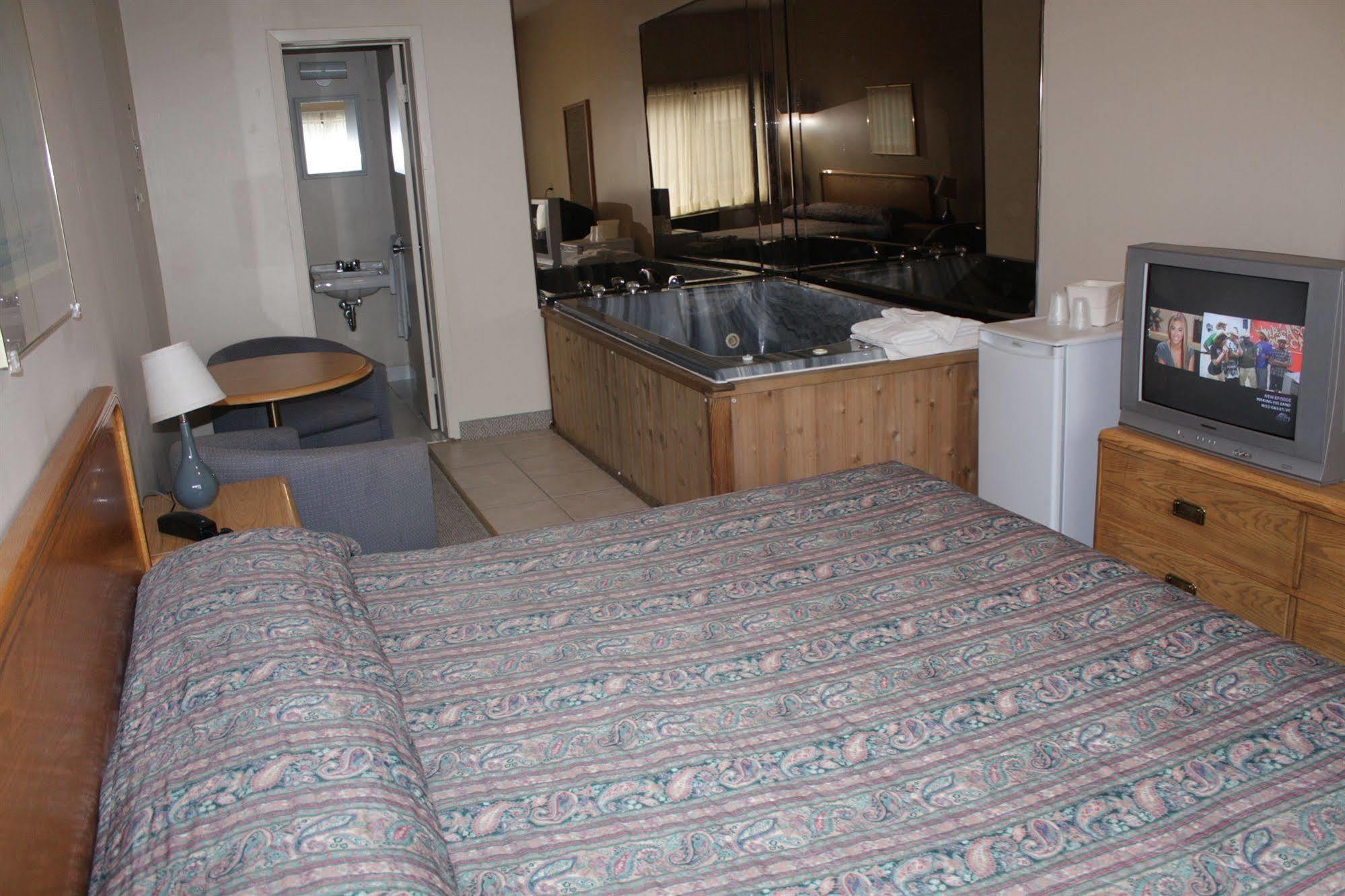 Tropicana Inn Καταρράκτες του Νιαγάρα Εξωτερικό φωτογραφία